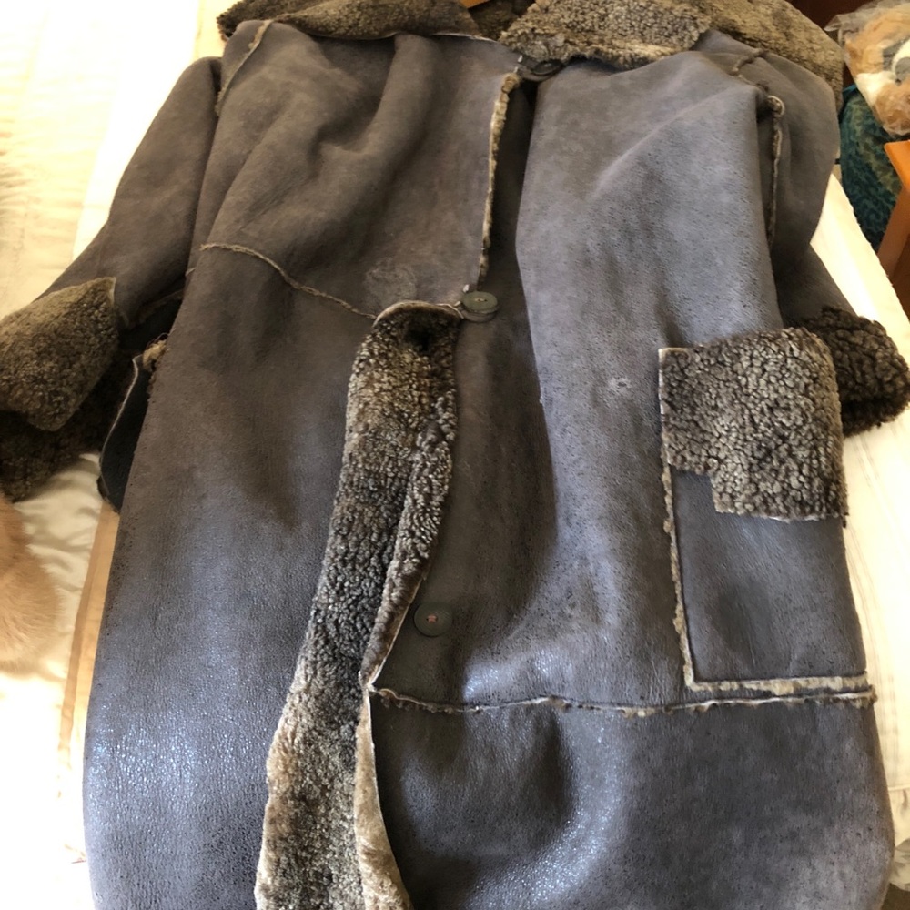 Shearling . Unisex Wrap front will fit M ,L , XL